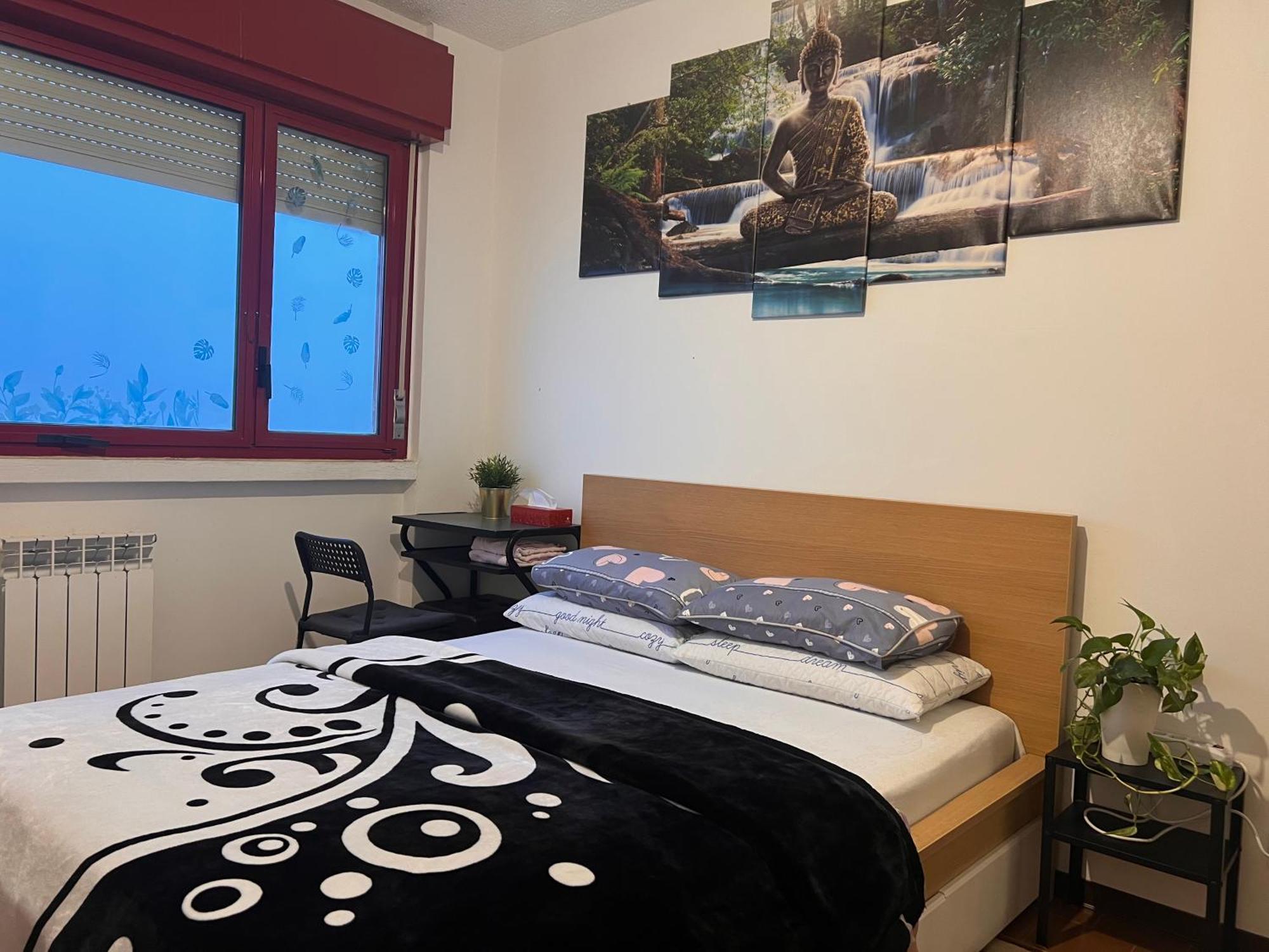 Friends And Family Apartment เบรเชีย ภายนอก รูปภาพ